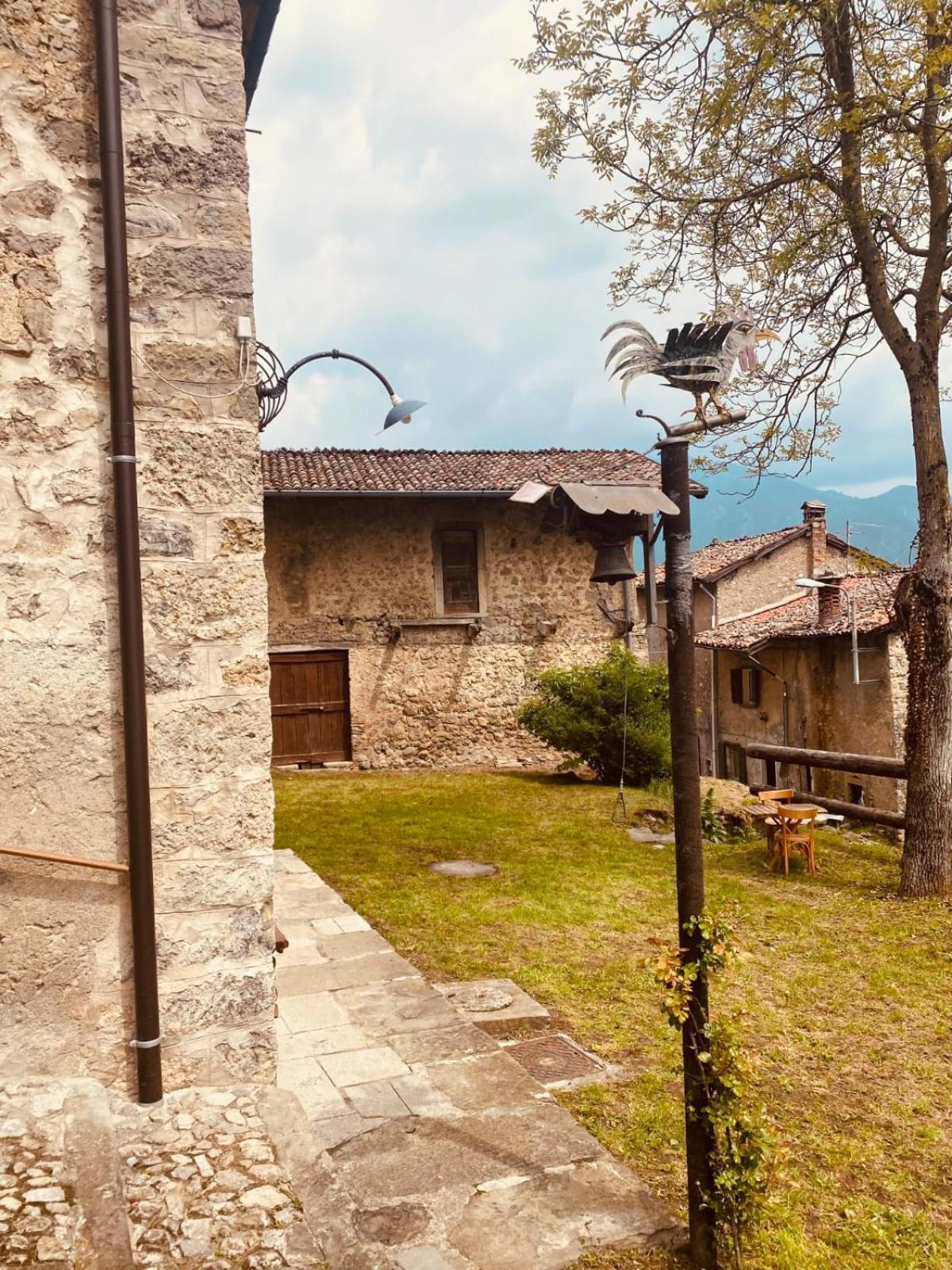 Dossena Dimora Storica Al Lac Conte Tomaselli Villa Madonna della Costa Exterior foto